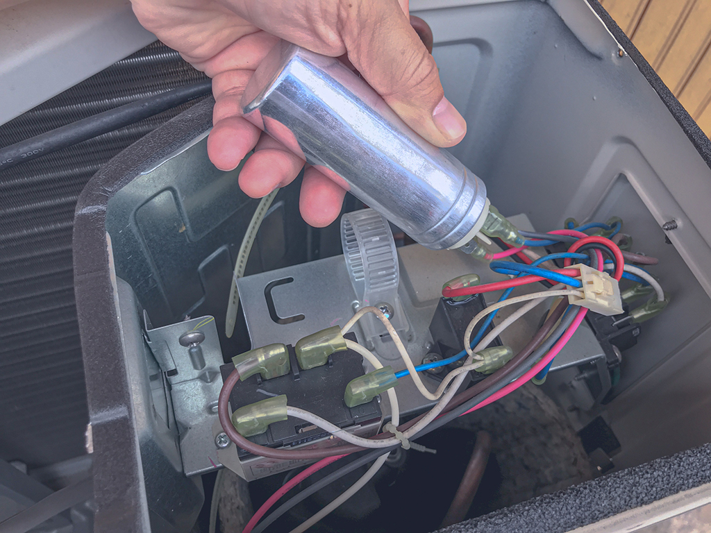Address-Different-Causes-Of-AC-Capacitor-Problems-With-Air-Conditioning-Service-_-Mohave-Valley,-AZ