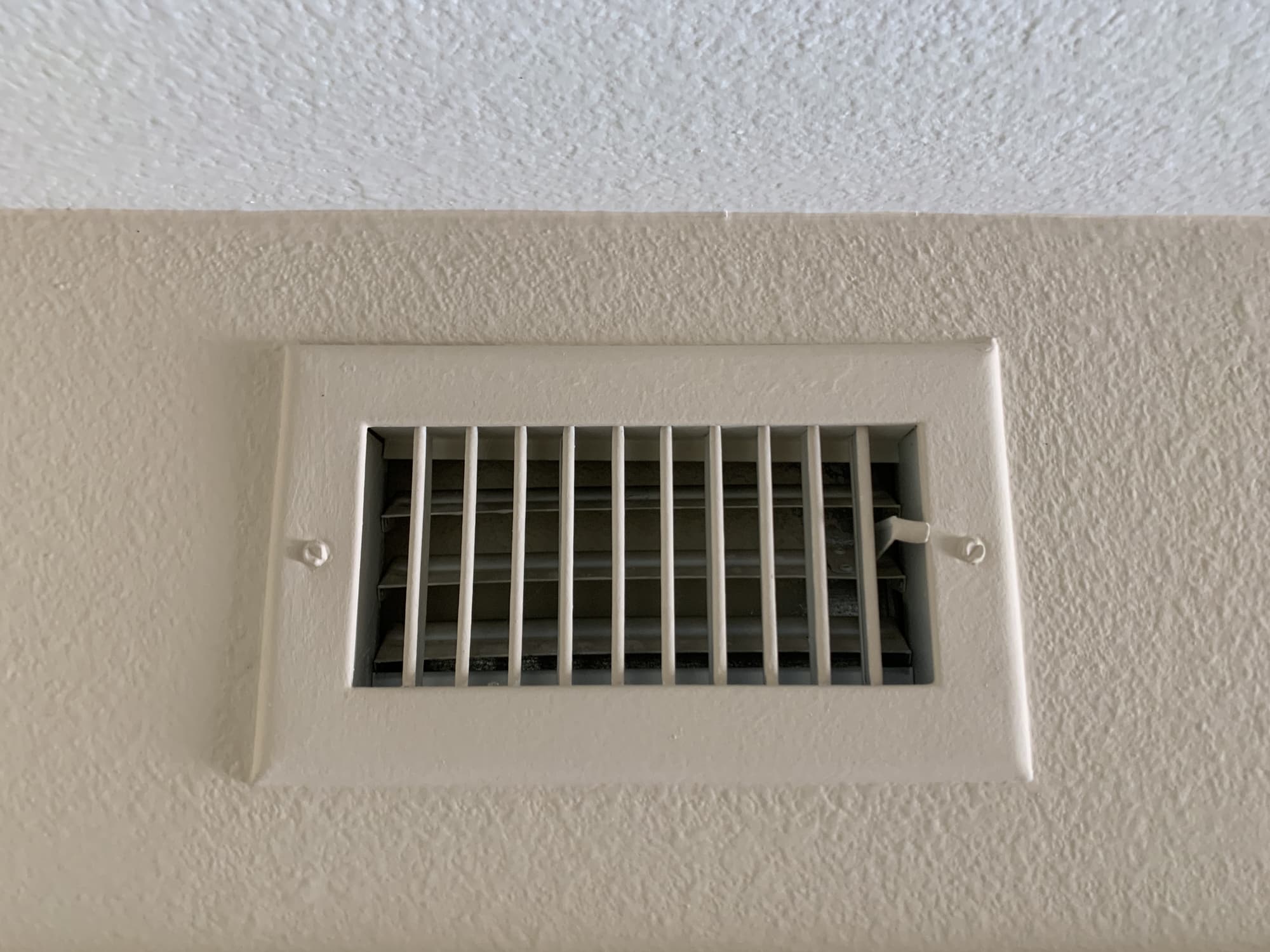 Vent on a wall, Ventilation Strategies.